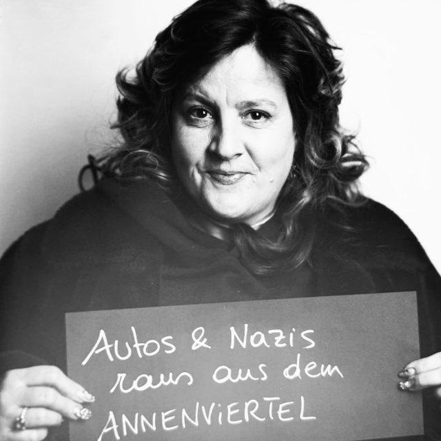 Autos und Nazis raus