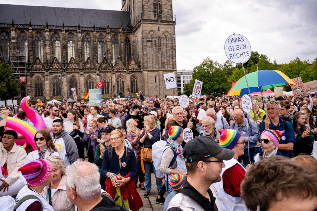 Tag der Demokratie in Magdeburg am Domplatz, Foto von Corinna Micori