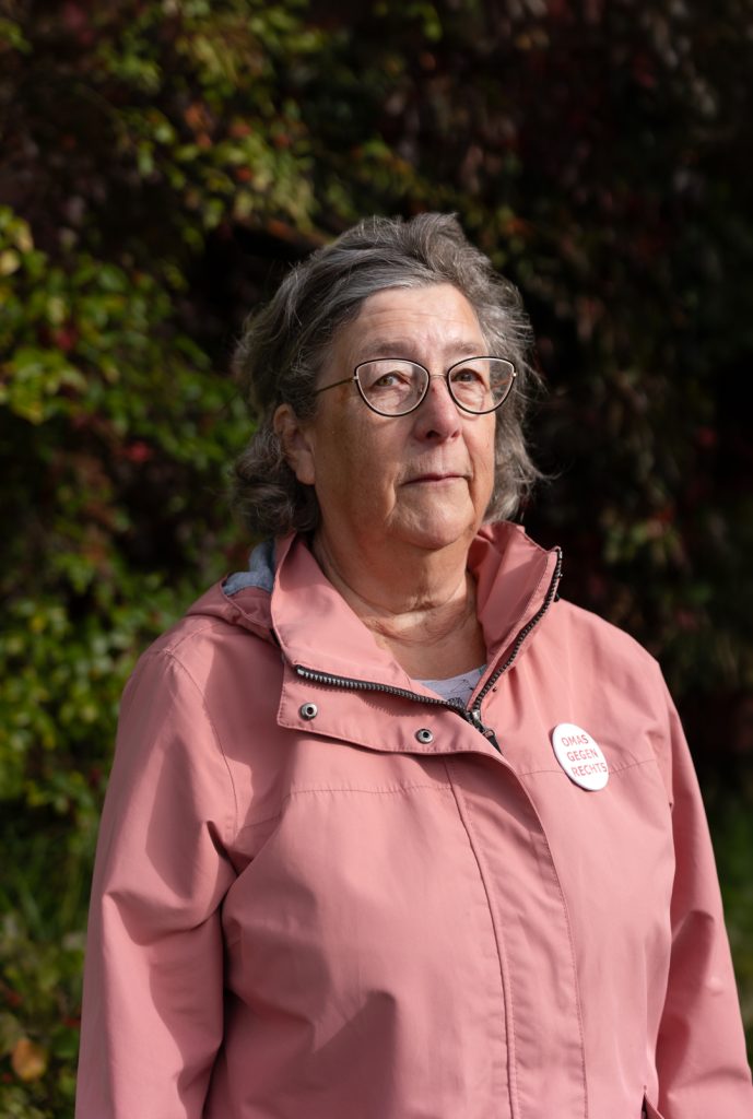 Porträt von Ursula aus Potsdam, OMA GEGEN RECHTS, Foto von Corinna Micori